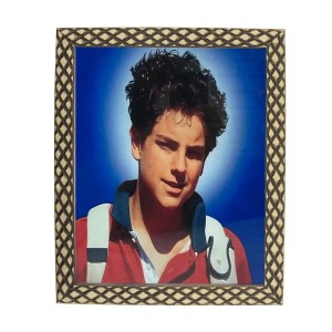 QD91435 - Quadro São Carlo Acutis - 23x28cm