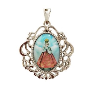 MD129521 - Medalha Menino Jesus de Praga Camafeu Níquel - 5,5x4,2cm